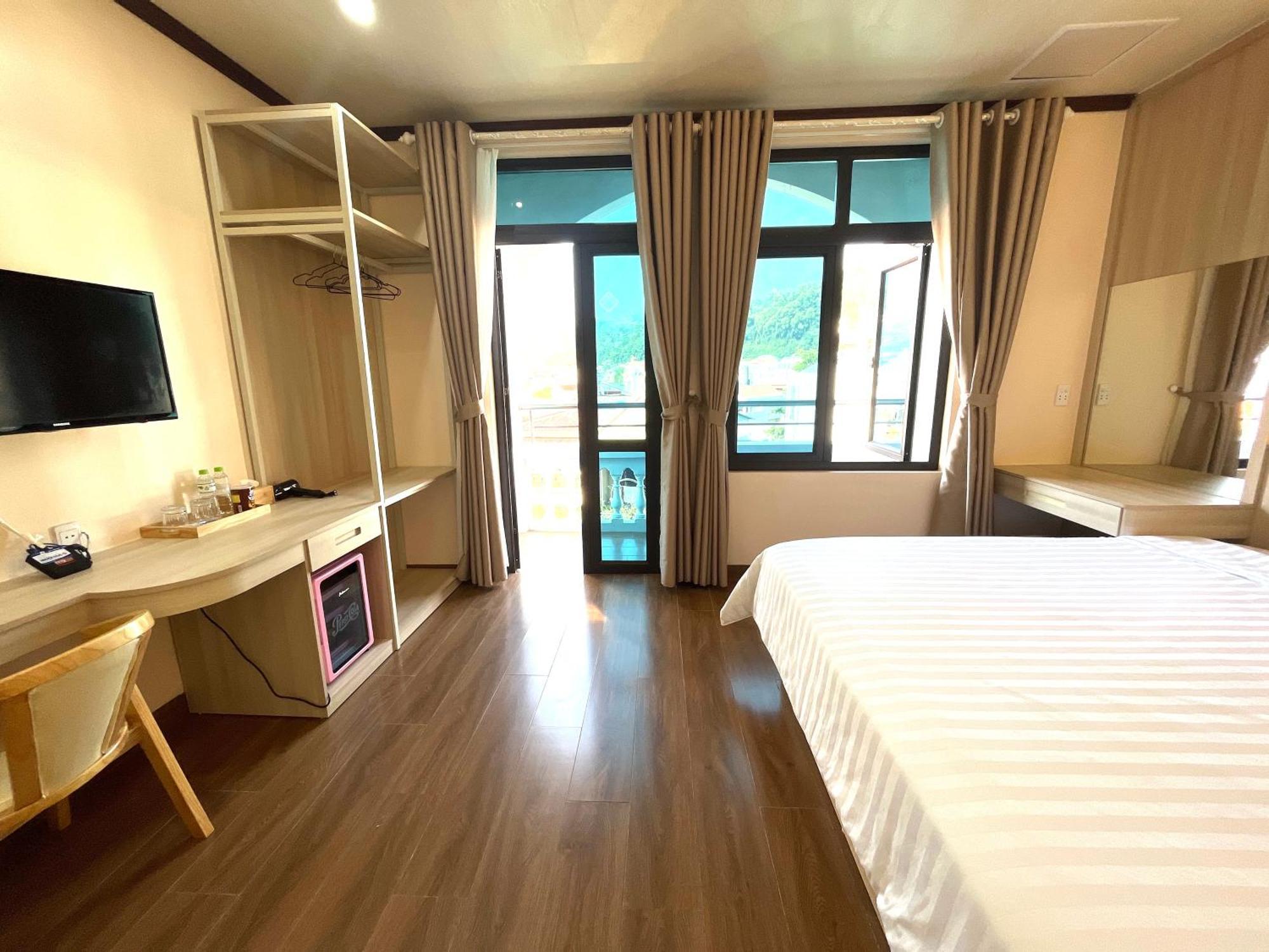 Vuon Cam Hotel 까오방 외부 사진